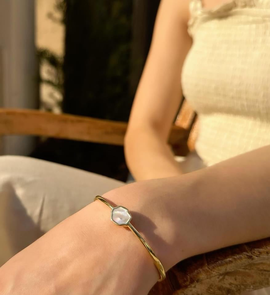 PEACE - Mother of Pearl Adjustable Bracelet (Gold Vermeil)