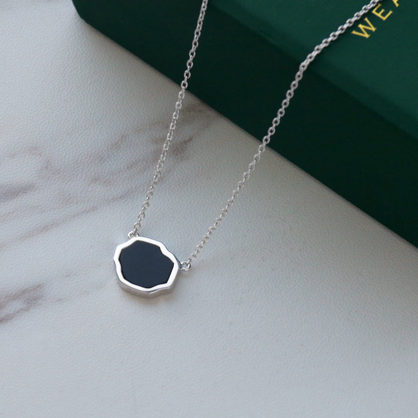 CONFIDENCE - Black Onyx Single Stone Necklace (Silver)