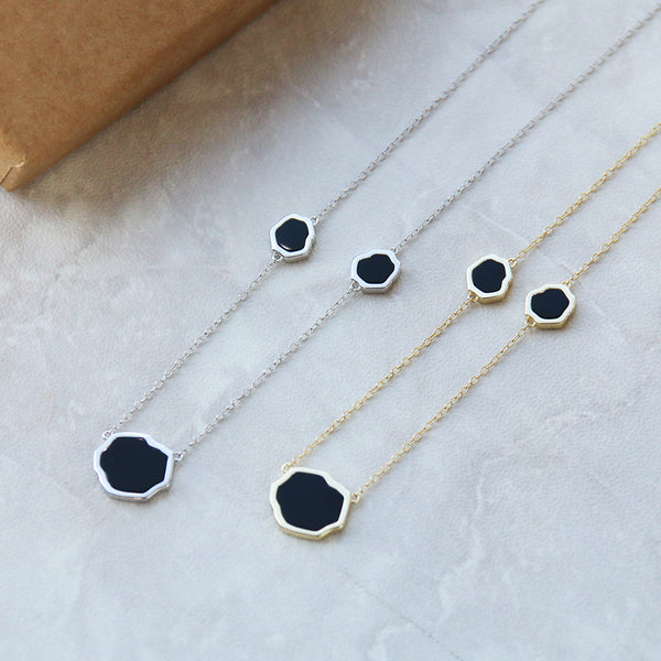 CONFIDENCE - Black Onyx Triple Stone Necklace