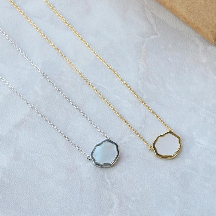 PEACE - Mother of Pearl Single Stone Necklace (Silver)