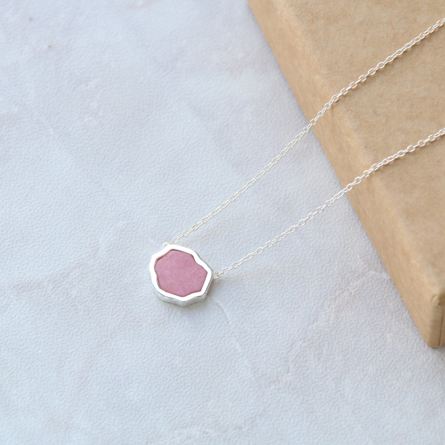 LOVE - Rhodonite Single Stone Necklace (Silver)