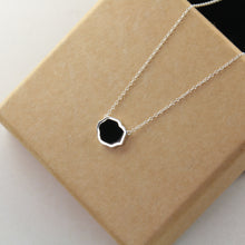 Load image into Gallery viewer, CONFIDENCE - Black Onyx Single Stone Necklace
